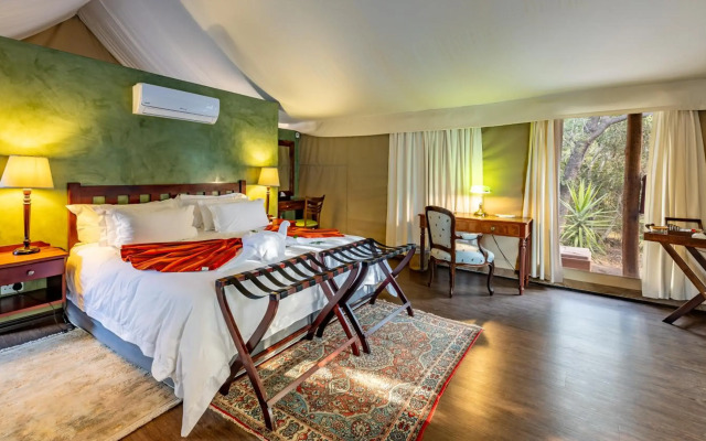 Phelwana Game Lodge