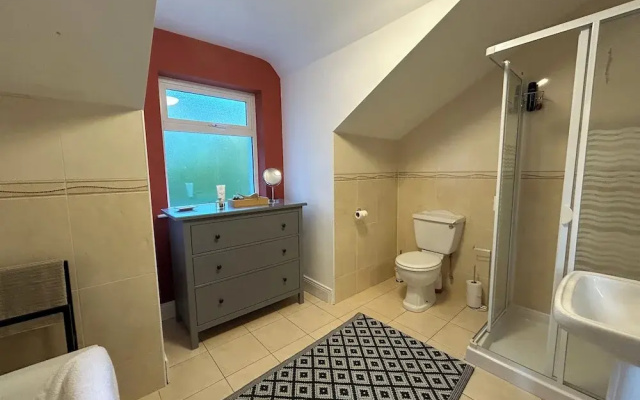 4 Bedroom Detached Home Close to Kenmare Town