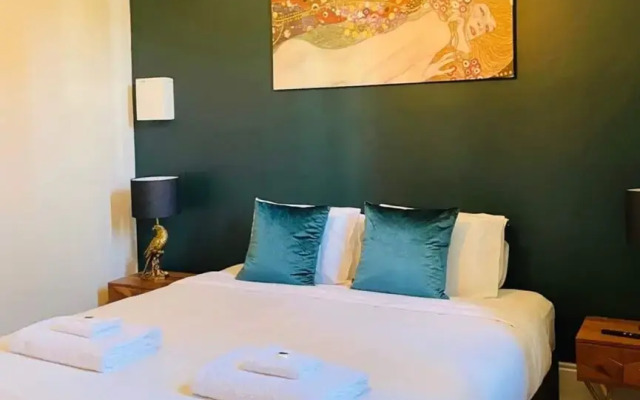 Art Deco Inspired Apartment in Perth