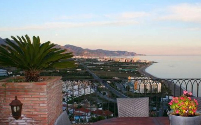 Welcome Inn Nerja
