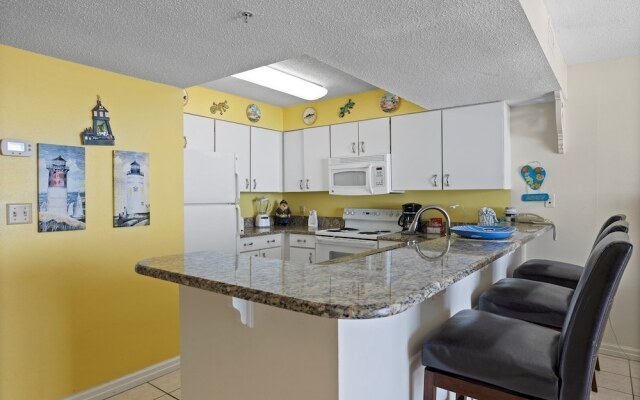 Pelican Beach 0303 1 Bedroom Condo by Pelican Beach Management