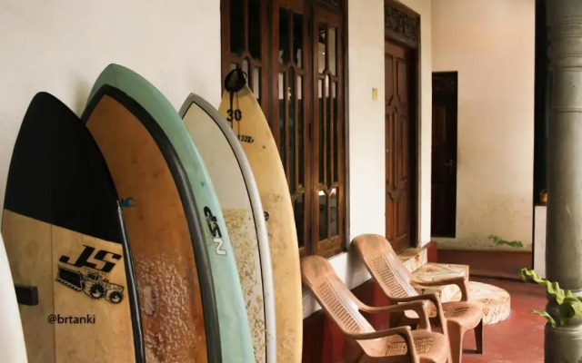Cocoplant Surf Inn