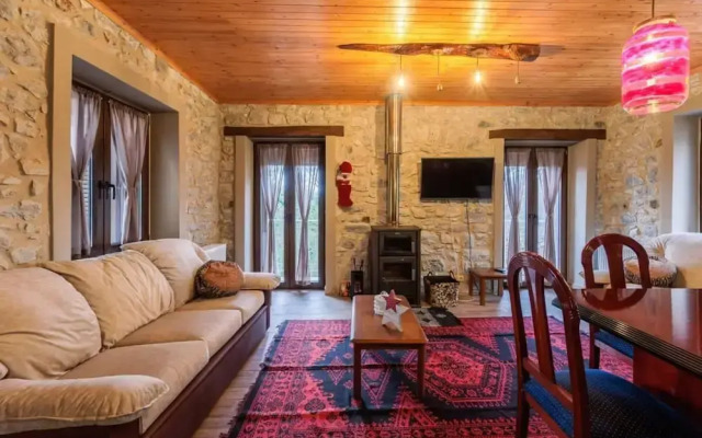 Arcadia Getaway - Levidi Sani 11 Suite