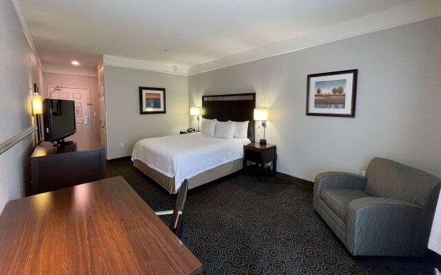La Quinta Inn & Suites by Wyndham Houston West at Clay Road