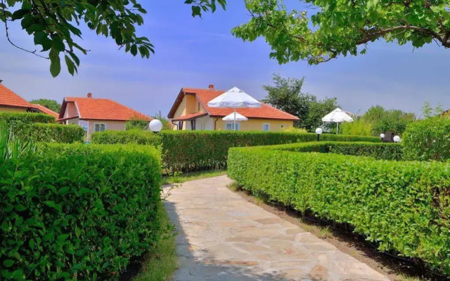 Sunny Hills Villas