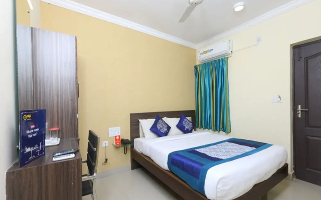 OYO 14037 Central Inn