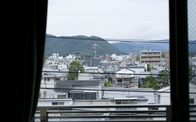 Japaning Hotel Enmachi II