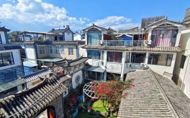 云南之心·悠然书苑境地美宿(大理洱海才村店)