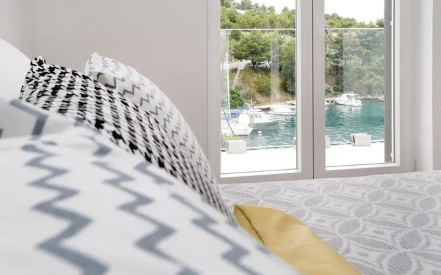 Amazing Home in Zaboric With 7 Bedrooms, Wifi and Outdoor Swimming Pool
