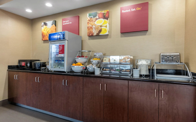 Quality Inn & Suites near Lake Eufaula