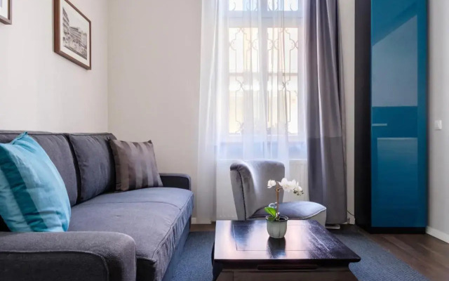 Andrassy Garden Apt in Center