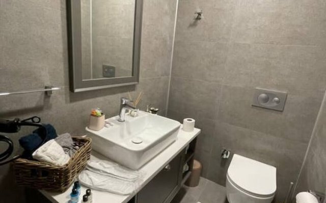 Special 2 1 Suite Apartment Near Mall of Istanbul