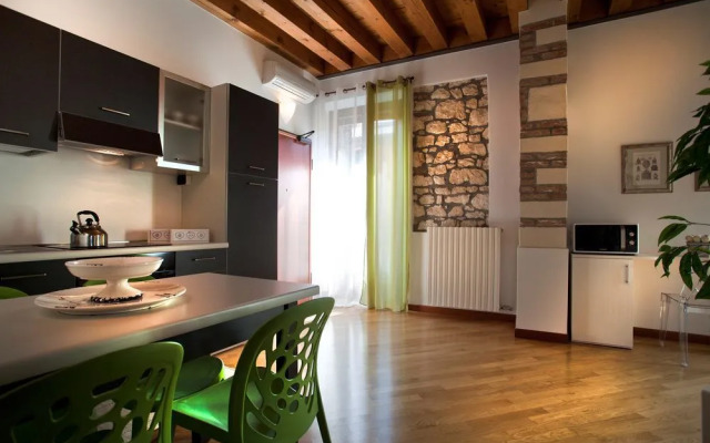 Verona For Rent Topazio