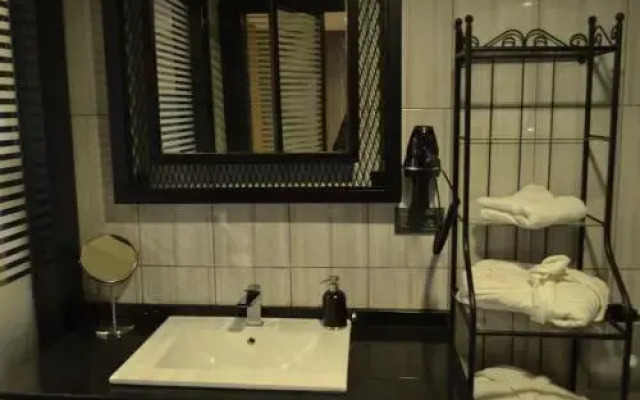 Gumus Palace Suites