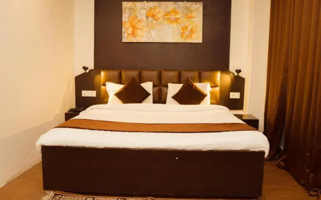 Capital O 70085 Hotel Siddhi Vinayak Regency