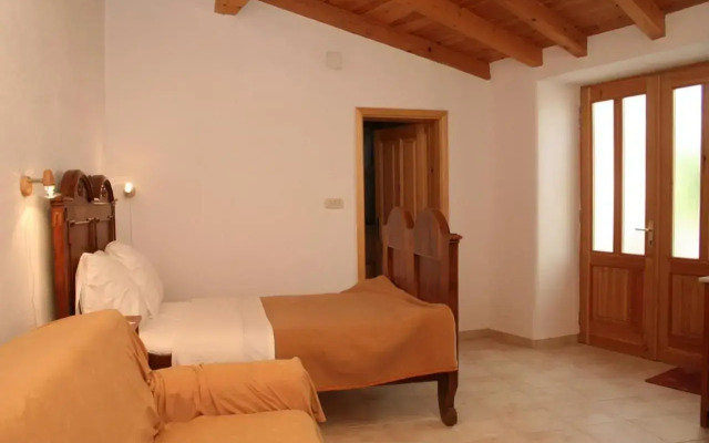 Apartments by the sea Vrboska (Hvar) - 4601