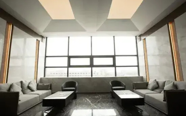 Crown Mingyue Hotel Wenzhou (Longwan Yiyu Square Branch)