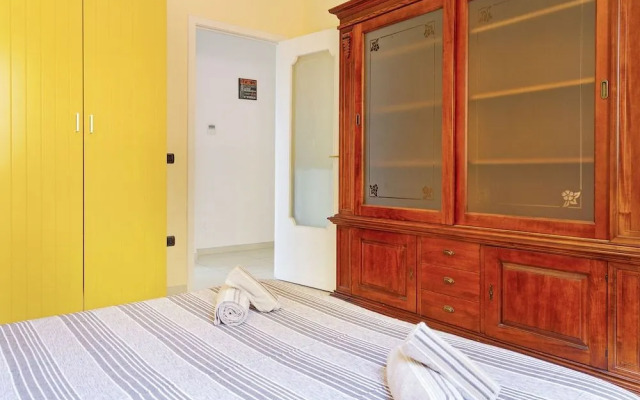 Salvator Rosa Metro Station Flat