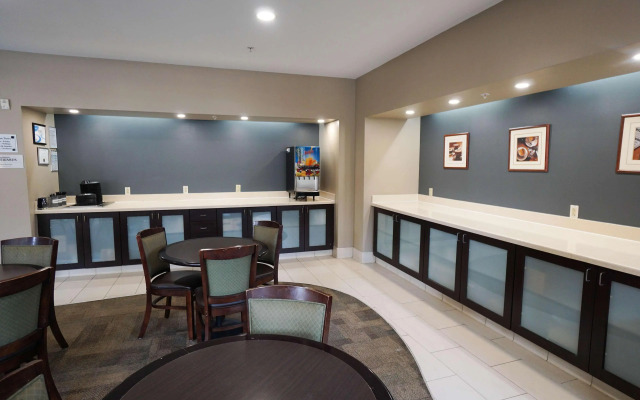 Best Western Plus Augusta North Inn & Suites