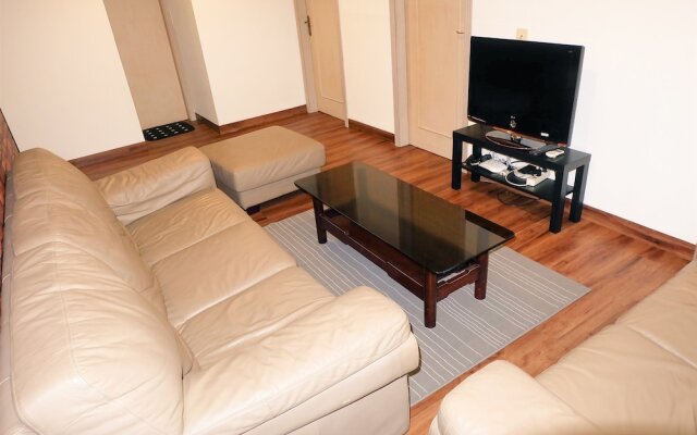 2 Bedroom Senayan Apartment by Travelio