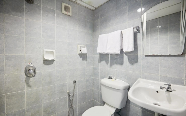 Tang City Hotel, Petaling Street, Merdeka PNB 118 Tower