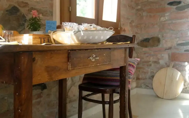Antica Corte Leguzzano B&B