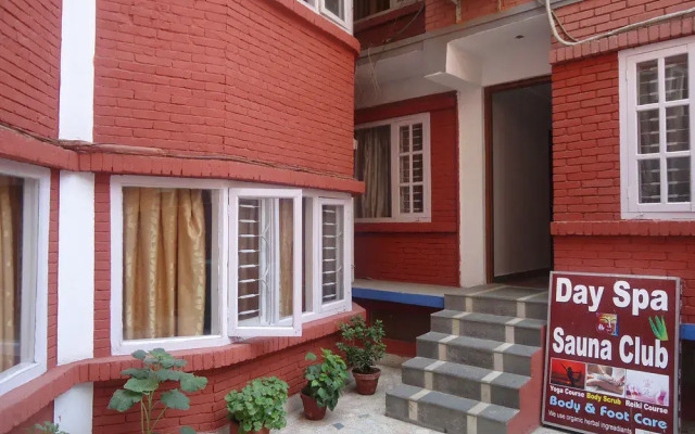 OYO 120 Hotel Tayoma