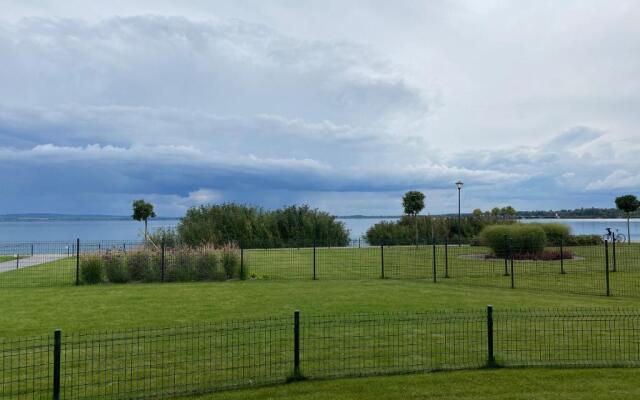 ROYAL SUN - lakeside luxury studio flat at Balaton