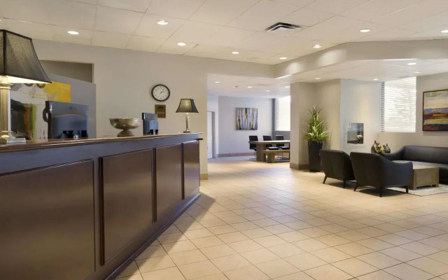 Travelodge Calgary MacLeod Trail