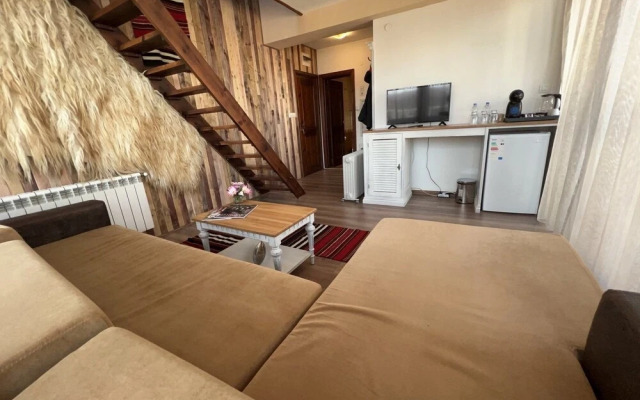 Room in Apartment - Granat Maisonette - Next to Gondola Lift, Ideal for 4 Guests