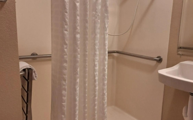 Candlewood Suites Junction City Fort Riley by IHG