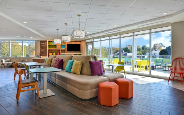 Home2 Suites by Hilton Savannah Midtown, GA