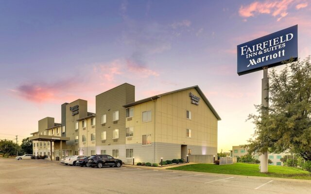 Fairfield Inn & Suites Fort Worth I-30 West near NAS JRB