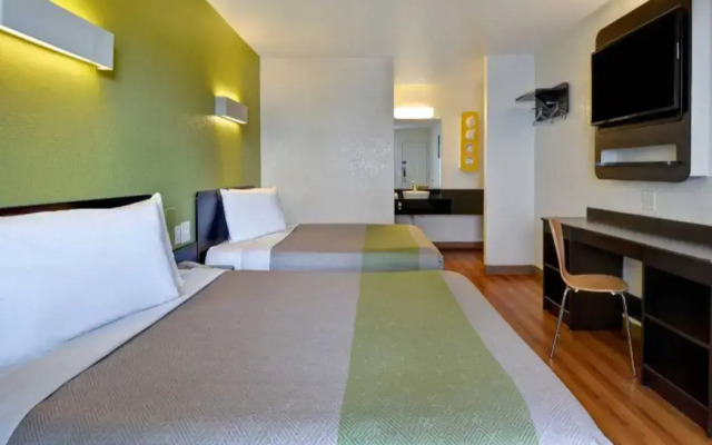 Motel 6 Destin, FL