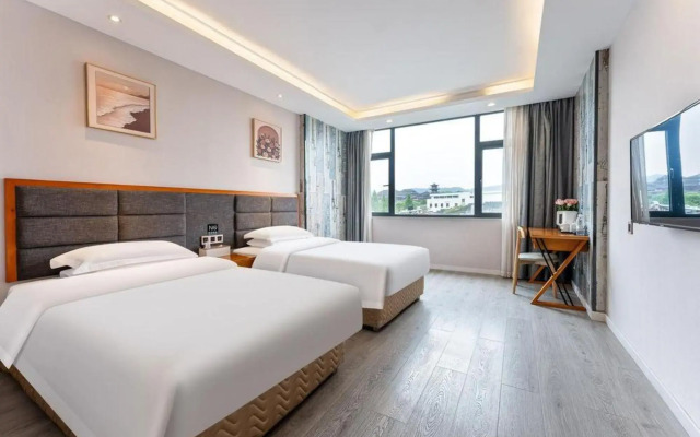 Hengdian Urba Hotel (Qinwang Palace Dream Valley)