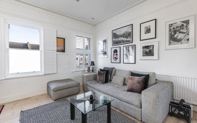 JOIVY Deluxe 2bed apartment with terrace