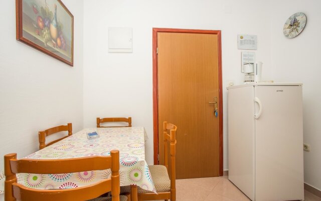 Apartments Biondić / One Bedroom A2+1 D