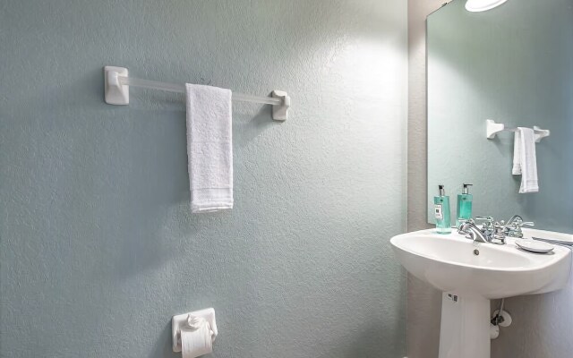 Updated Townhome, Near Conv Ctr, Universal & I-dr