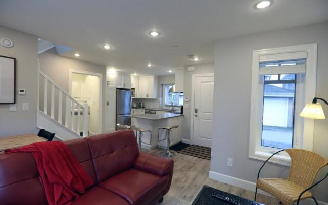 Vancouver Traveller Cottage