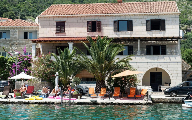 Villa Zaton