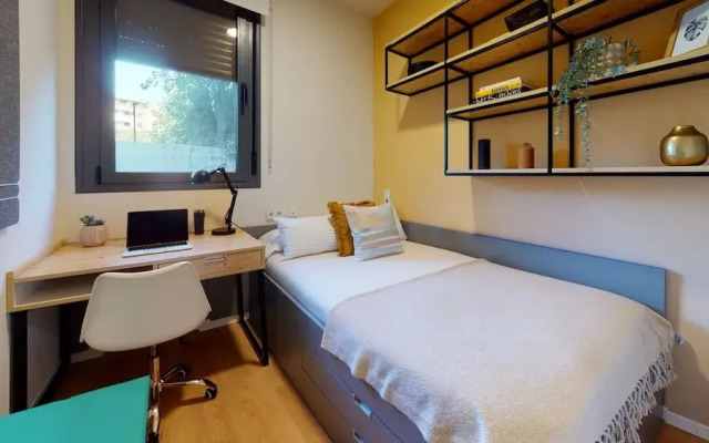 Student Only El Porvenir