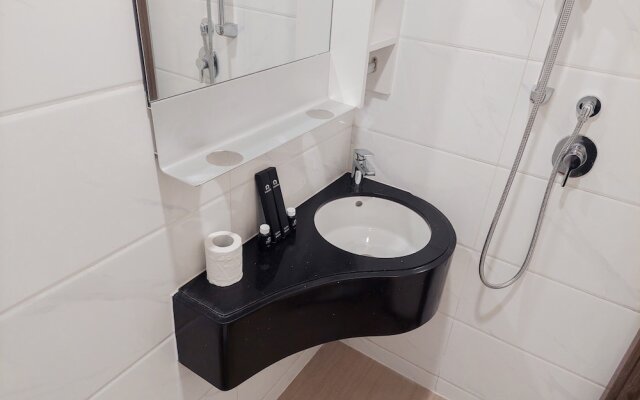 Nice And Elegant Studio Apartment At Sky House Bsd