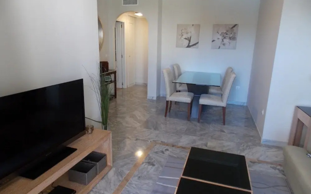 Beachside Apartment Near Puerto Banus