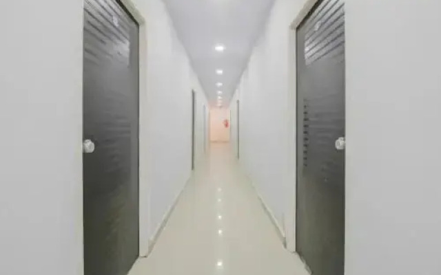 Pnd Complex by OYO Rooms