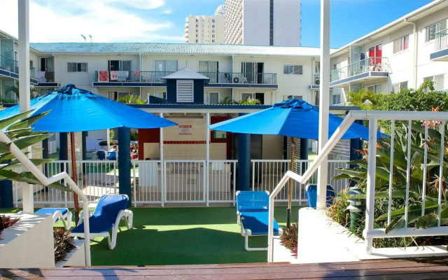 Raffles Royale