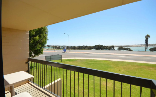 Riverview Holiday Apartment 25 - Kalbarri, WA