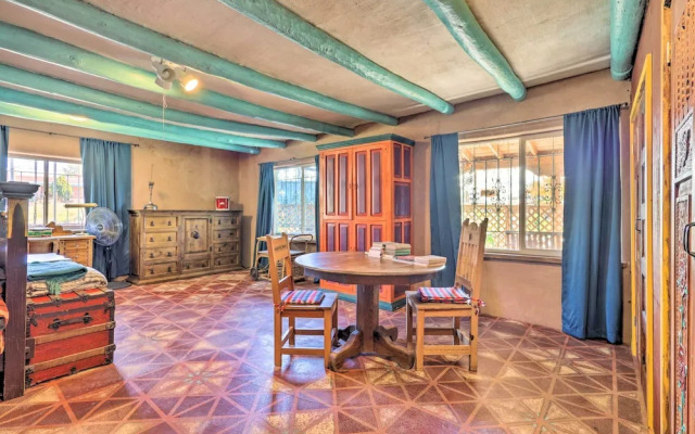 Idyllic Española Casita w/ Charcoal Grill