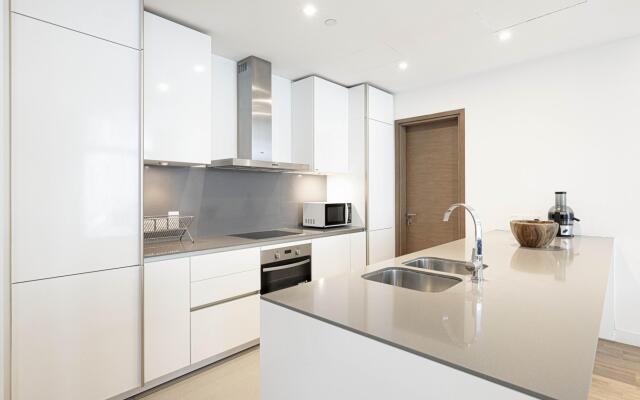 405 Building 1 City Walk