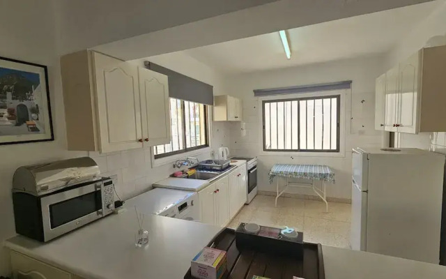 74 PRO - Stay Retro Retreat