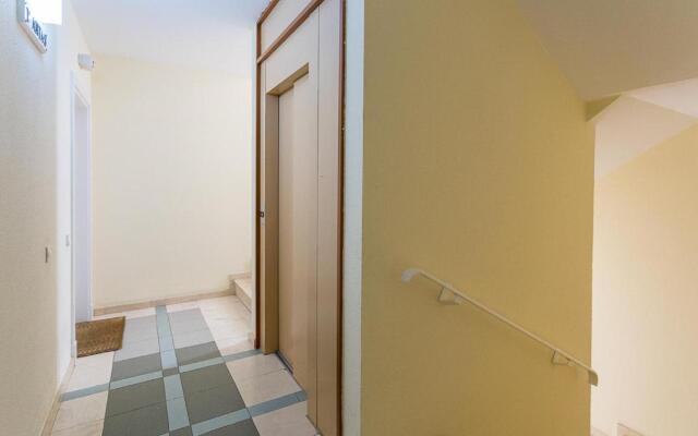 008 Amazing flat very close to the beach